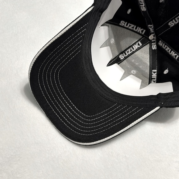 Suzuki Mens Hat - Black Cap Racing Cycle ATV Motocross Dirt Bike Cycling NWOT - Picture 3 of 5